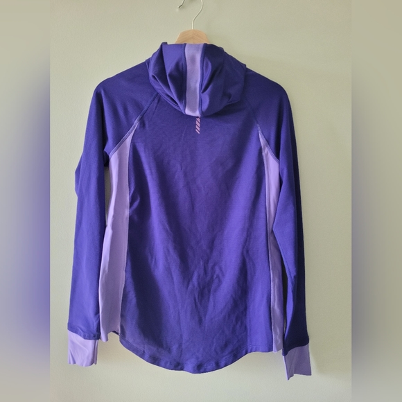 Women's Under Armour Running Sweater - Picture 2 of 4